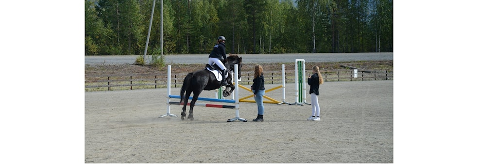Pay and Jump Banetrening hos Valdres Rideskole
